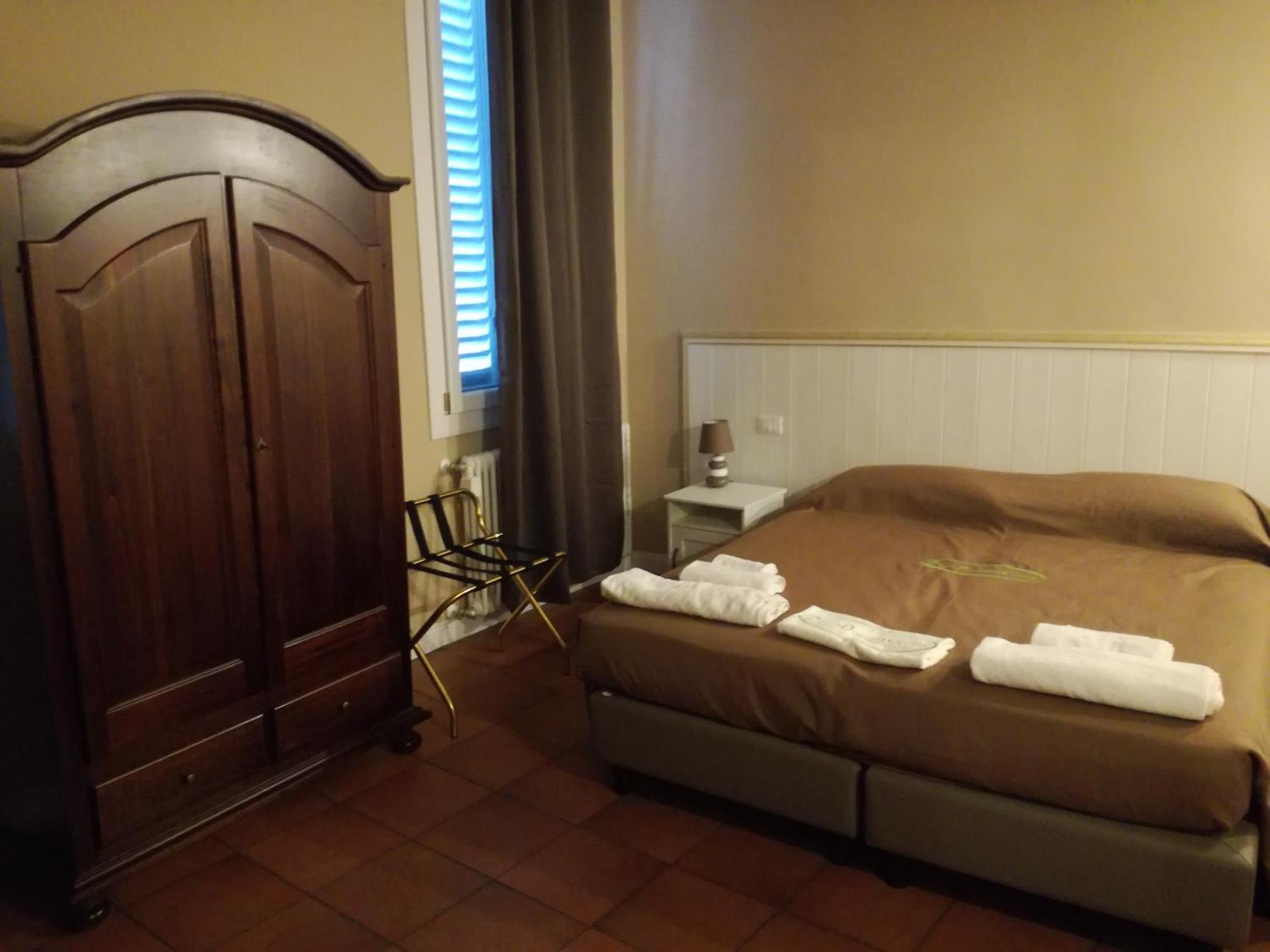 Palace Piazza San Domenico Rooms De Luxe- Bedinbolognacentro 外观 照片